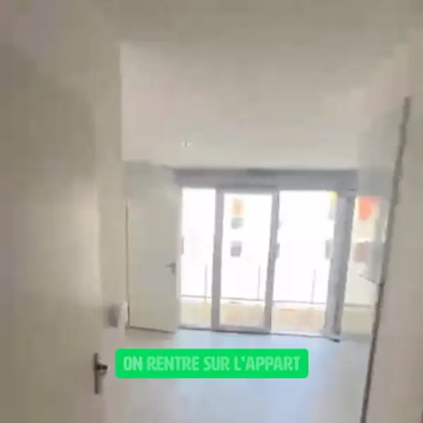 Voici une visite réalisée par @angelorachou à Toulouse pour sa recherche d’appart avec Ze Appart ! SPOILER : ce n’est pas son ROOMTOUR, mai…